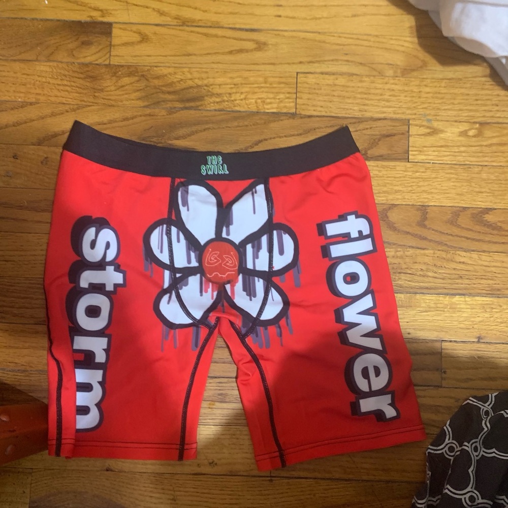 The Swirl 32 underwear